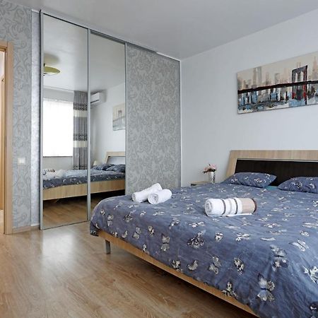 Cozy Apartment With A View Bucareste Exterior foto